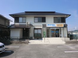 店舗外観です♪敷地内に駐車場あります♪