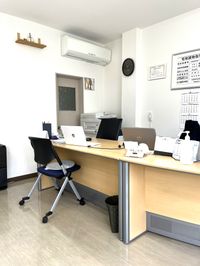 受付カウンター