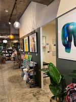 従来の不動産会社とは異なるご来店頂くお客様が楽しんで頂ける空間に♪