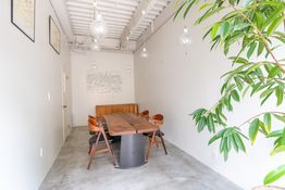 店舗内観