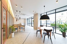 ゆったりとした商談スペース