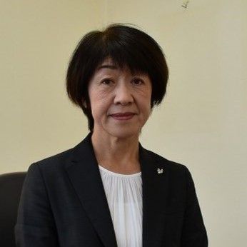 石井富美子