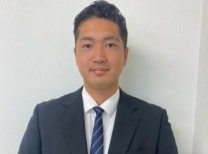 宜野座嗣泰