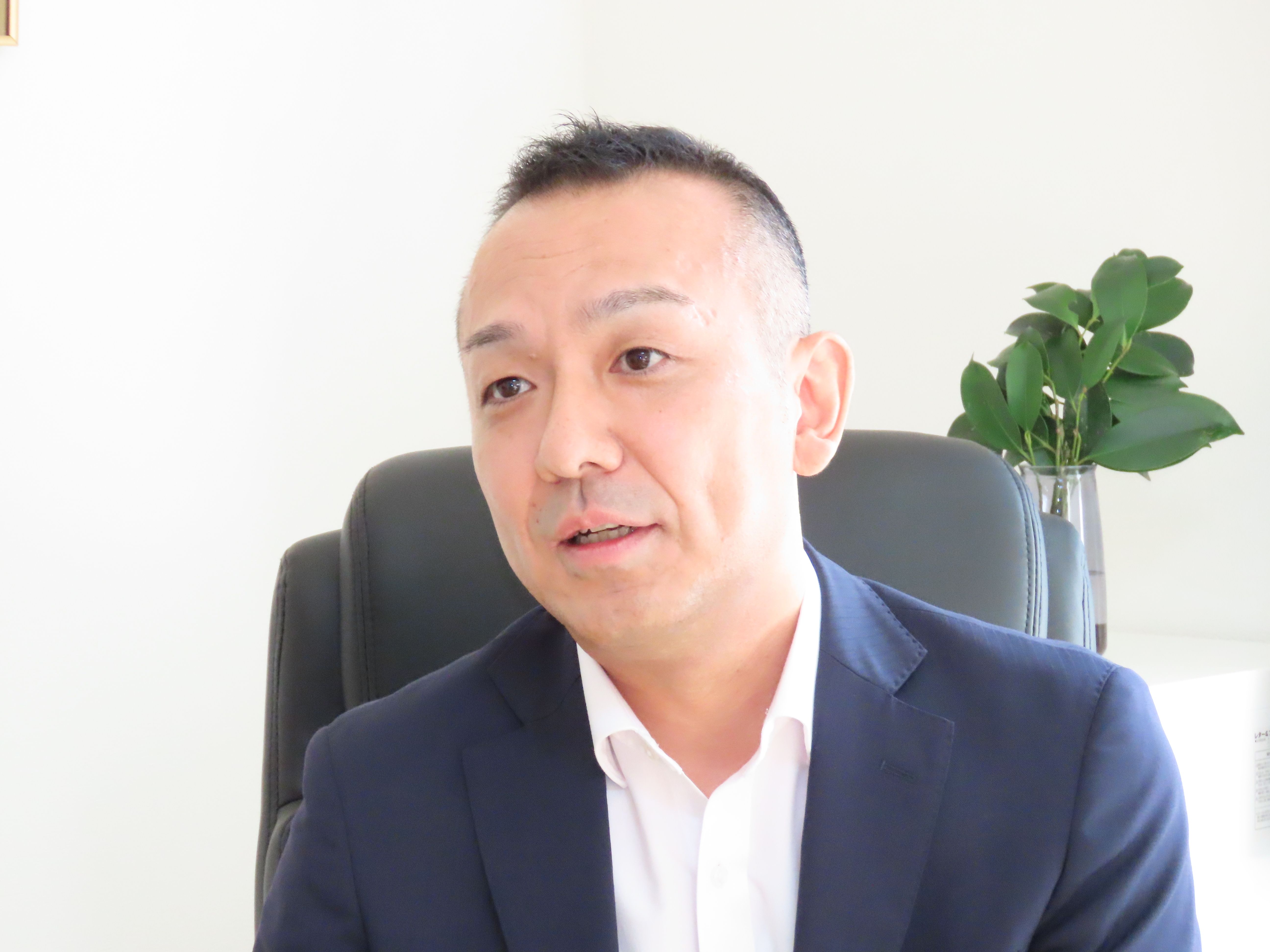 井手浩一